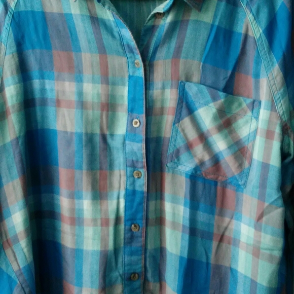 BDG Button Down Shirts - Picture 6 of 6